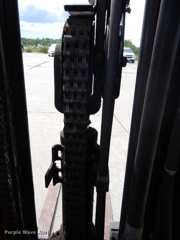 image for item DH6541 Yale ERP040THN48TE084 forklift