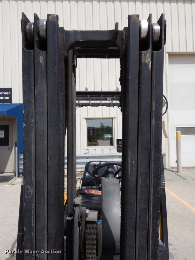 image for item DH6541 Yale ERP040THN48TE084 forklift