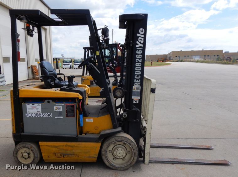 image for item DH6542 Yale ERC050GHN48TE084  forklift