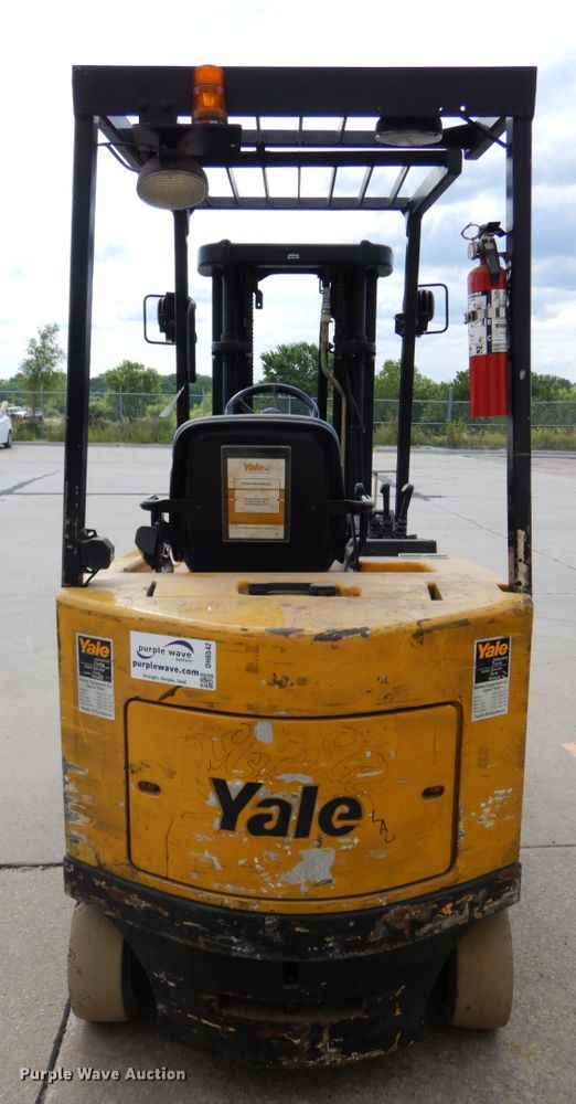 image for item DH6542 Yale ERC050GHN48TE084  forklift