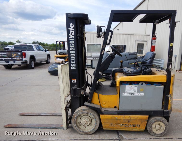 image for item DH6542 Yale ERC050GHN48TE084  forklift