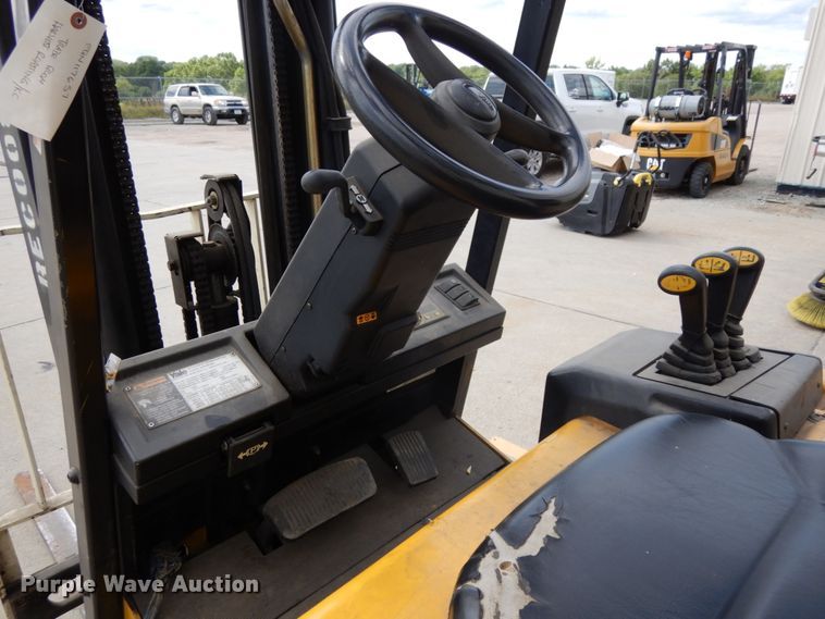 image for item DH6542 Yale ERC050GHN48TE084  forklift