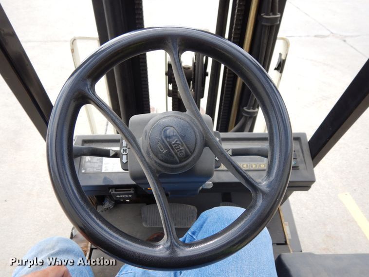 image for item DH6542 Yale ERC050GHN48TE084  forklift