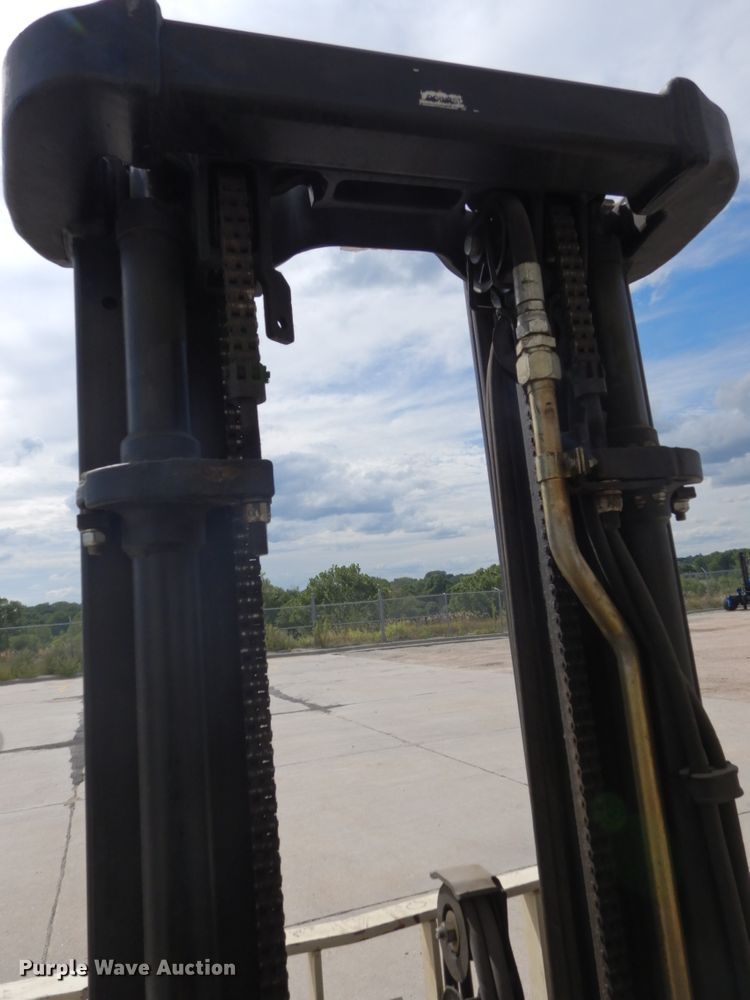 image for item DH6542 Yale ERC050GHN48TE084  forklift