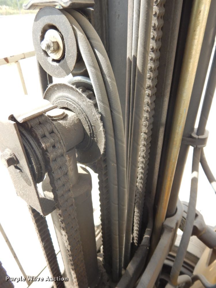 image for item DH6542 Yale ERC050GHN48TE084  forklift