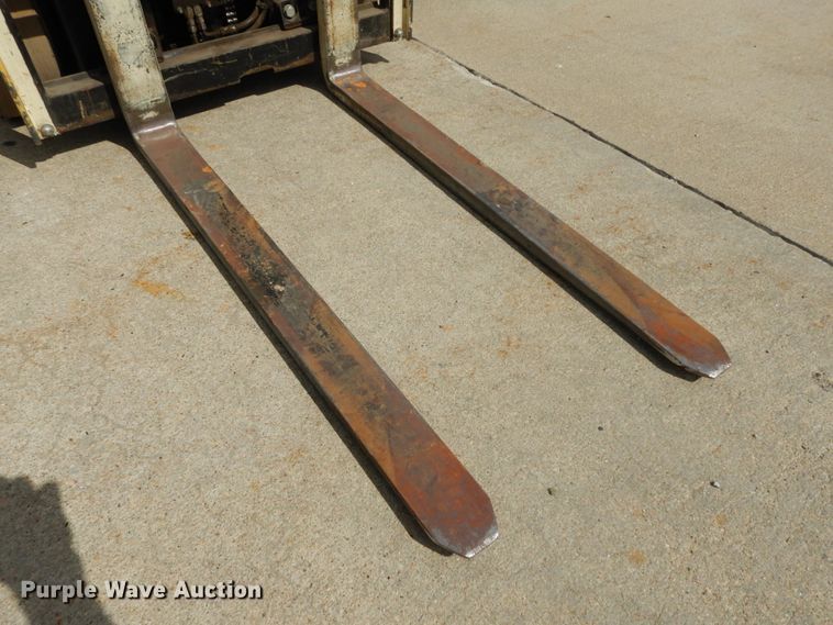 image for item DH6542 Yale ERC050GHN48TE084  forklift