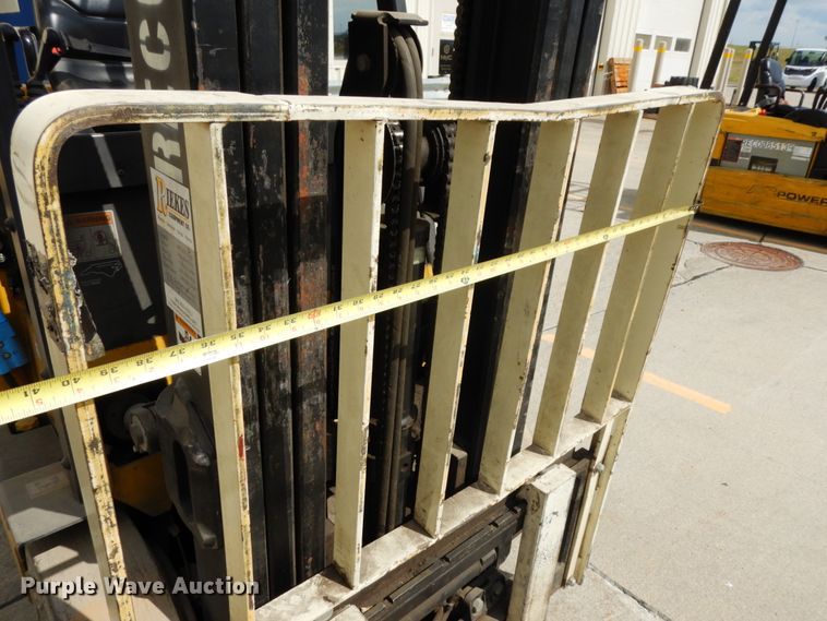 image for item DH6542 Yale ERC050GHN48TE084  forklift