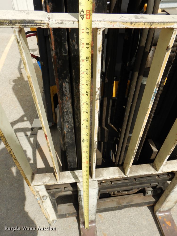 image for item DH6542 Yale ERC050GHN48TE084  forklift