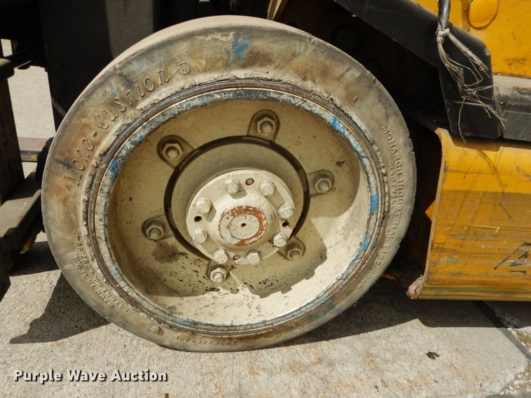 image for item DH6542 Yale ERC050GHN48TE084  forklift