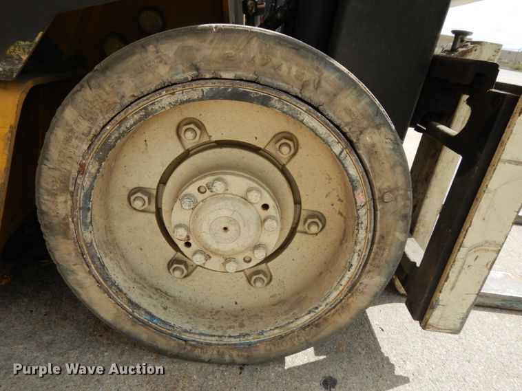 image for item DH6542 Yale ERC050GHN48TE084  forklift