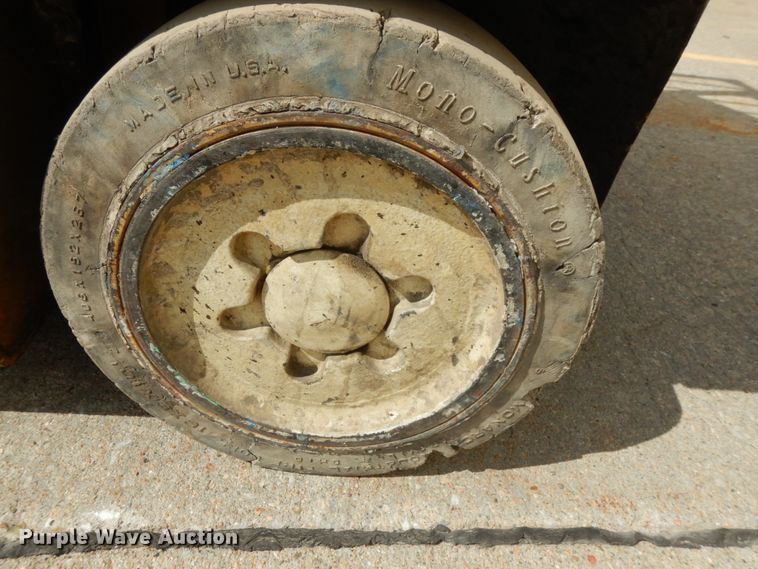 image for item DH6542 Yale ERC050GHN48TE084  forklift