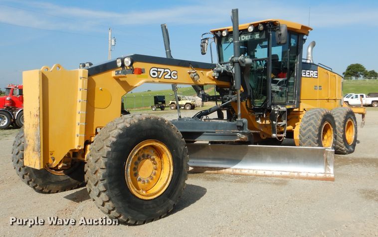image for item DI0269 2013 John Deere 672G  motor grader