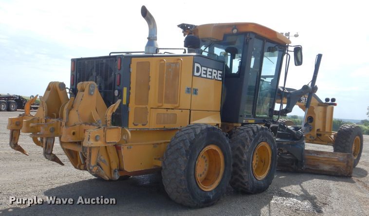 image for item DI0269 2013 John Deere 672G  motor grader