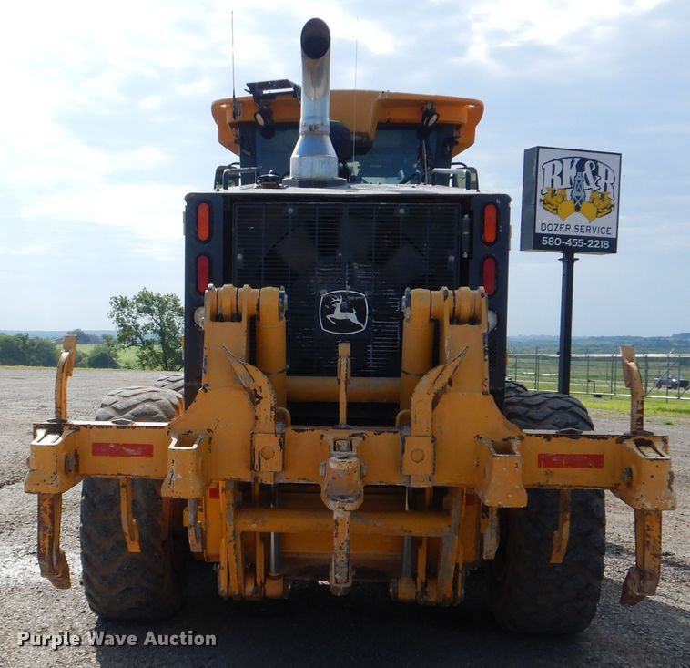 image for item DI0269 2013 John Deere 672G  motor grader