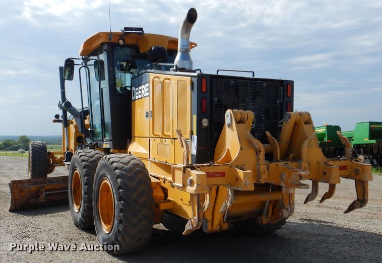 image for item DI0269 2013 John Deere 672G  motor grader