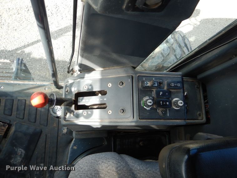 image for item DI0269 2013 John Deere 672G  motor grader