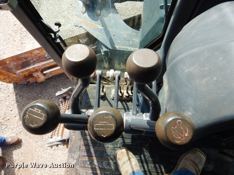 image for item DI0269 2013 John Deere 672G  motor grader