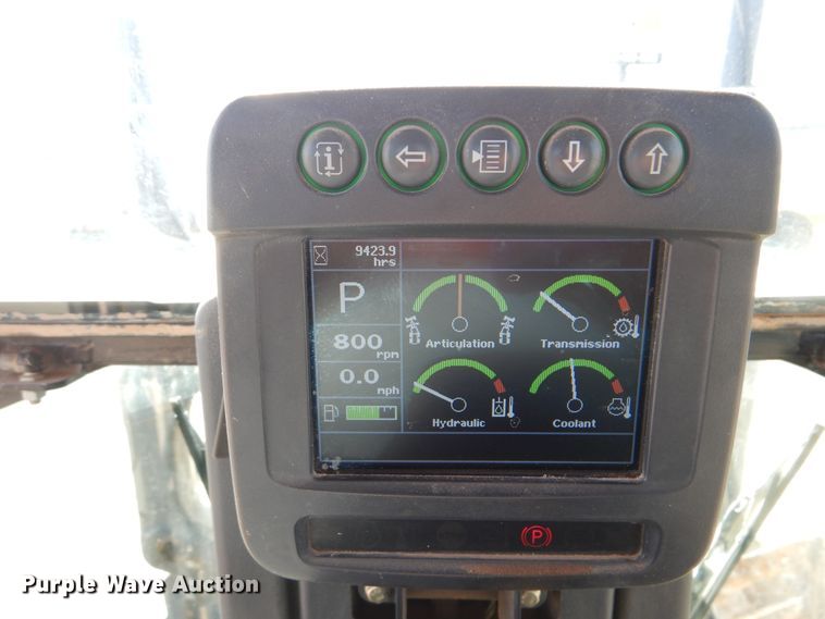 image for item DI0269 2013 John Deere 672G  motor grader