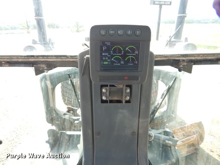 image for item DI0269 2013 John Deere 672G  motor grader