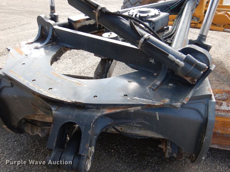 image for item DI0269 2013 John Deere 672G  motor grader