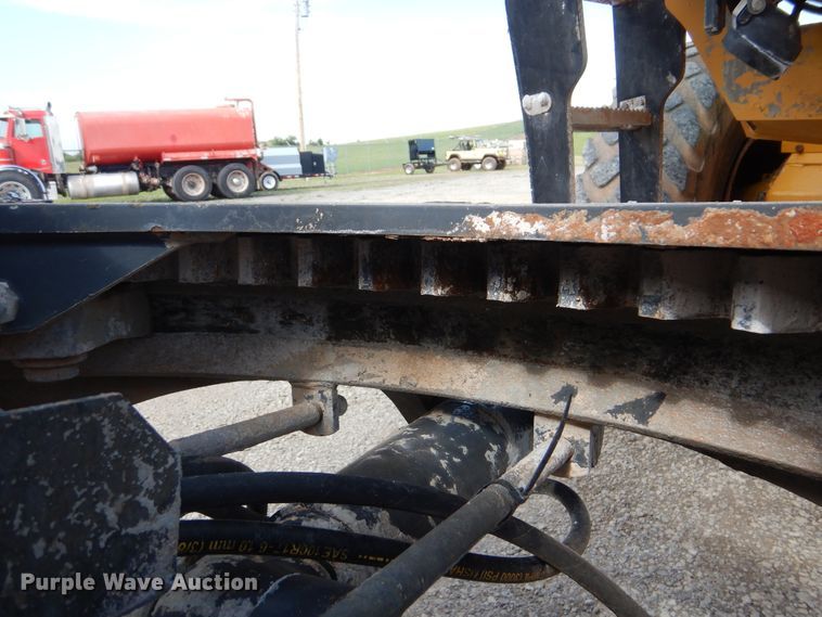 image for item DI0269 2013 John Deere 672G  motor grader