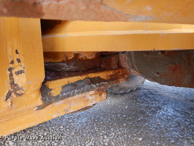 image for item DI0269 2013 John Deere 672G  motor grader