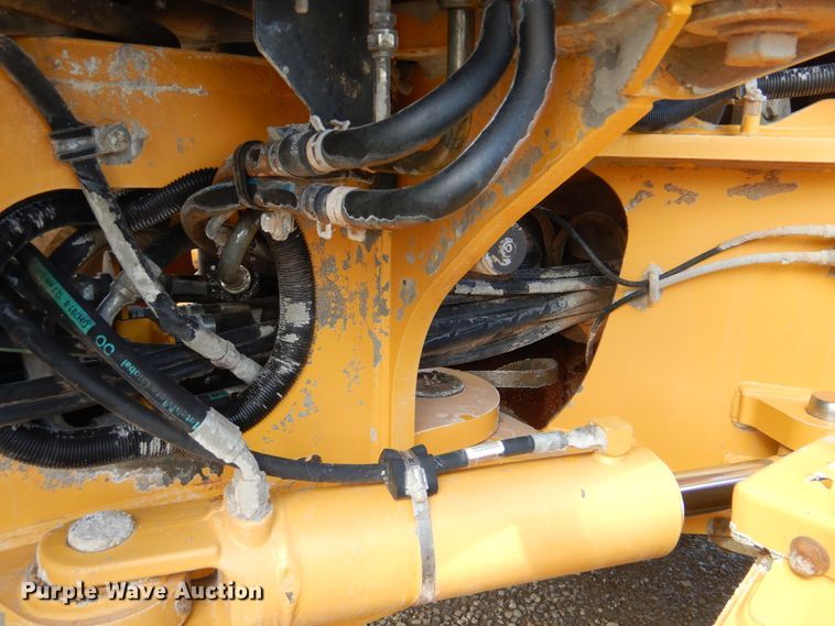 image for item DI0269 2013 John Deere 672G  motor grader