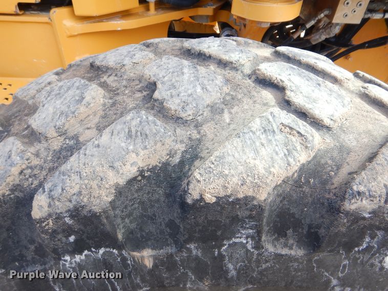 image for item DI0269 2013 John Deere 672G  motor grader