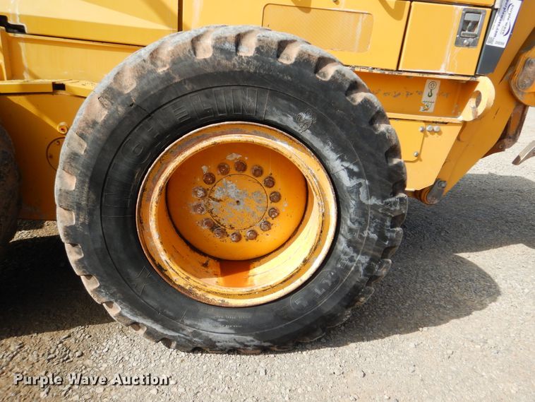 image for item DI0269 2013 John Deere 672G  motor grader