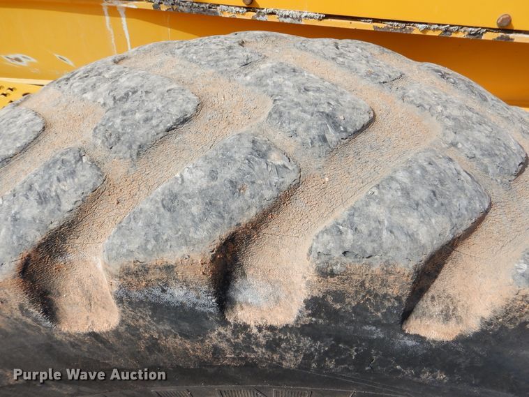 image for item DI0269 2013 John Deere 672G  motor grader