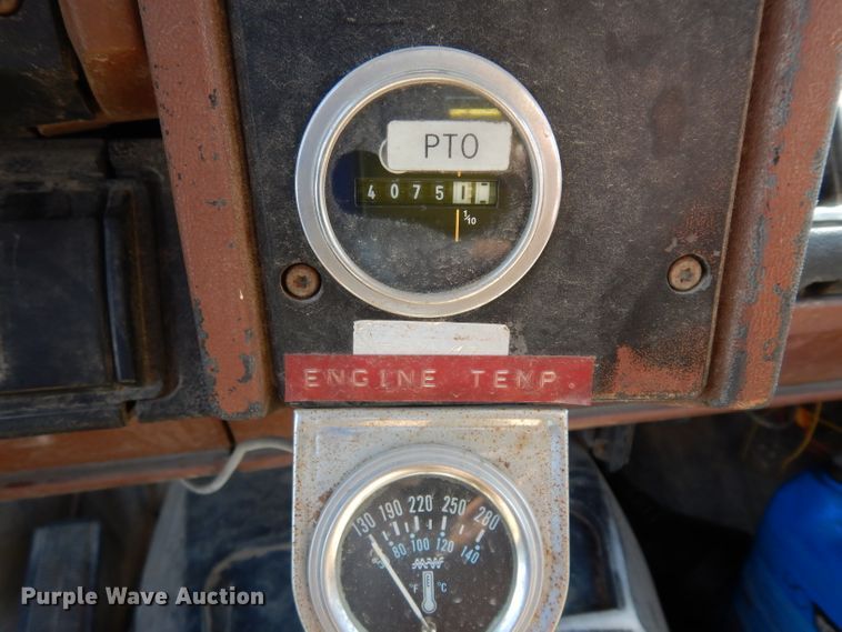 image for item DJ4279 1991 GMC TopKick SL  digger derrick truck