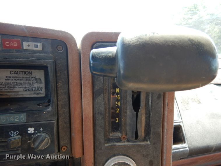 image for item DJ4279 1991 GMC TopKick SL  digger derrick truck