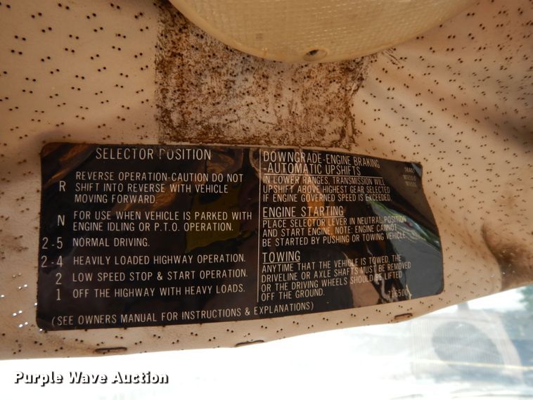 image for item DJ4279 1991 GMC TopKick SL  digger derrick truck