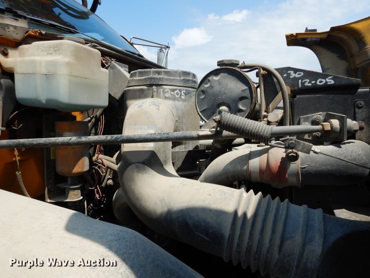 image for item DJ4279 1991 GMC TopKick SL  digger derrick truck