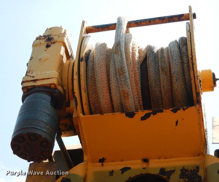 image for item DJ4279 1991 GMC TopKick SL  digger derrick truck