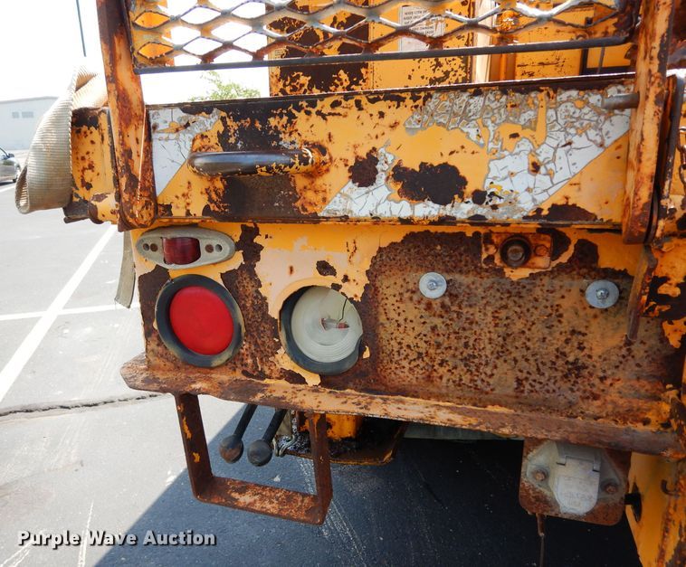 image for item DJ4279 1991 GMC TopKick SL  digger derrick truck