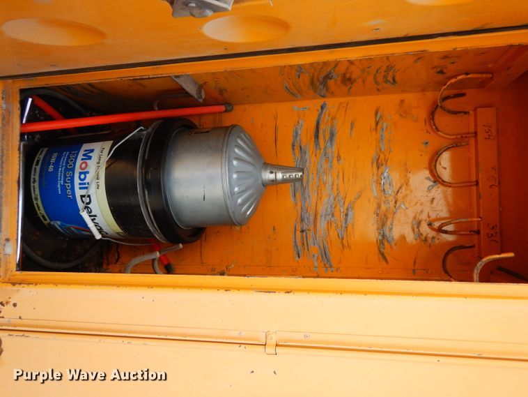 image for item DJ4279 1991 GMC TopKick SL  digger derrick truck