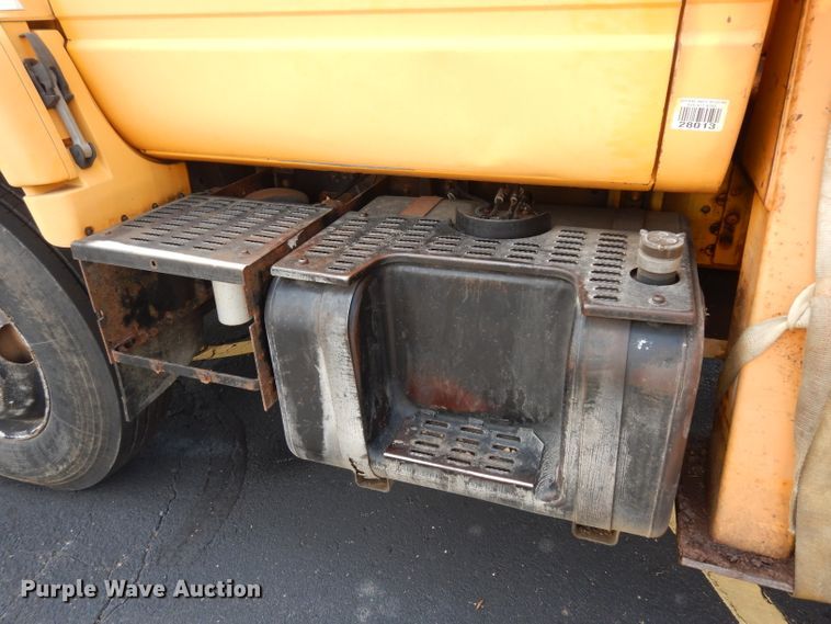 image for item DJ4279 1991 GMC TopKick SL  digger derrick truck