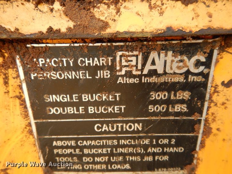 image for item DJ4279 1991 GMC TopKick SL  digger derrick truck