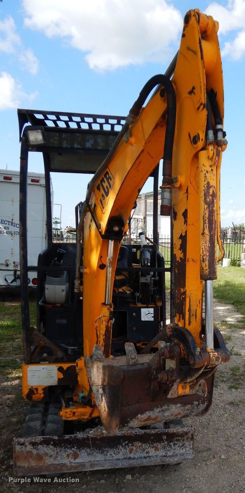 image for item DJ4292 2002 JCB 801  mini excavator