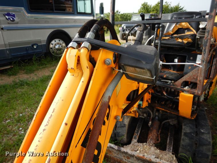 image for item DJ4292 2002 JCB 801  mini excavator