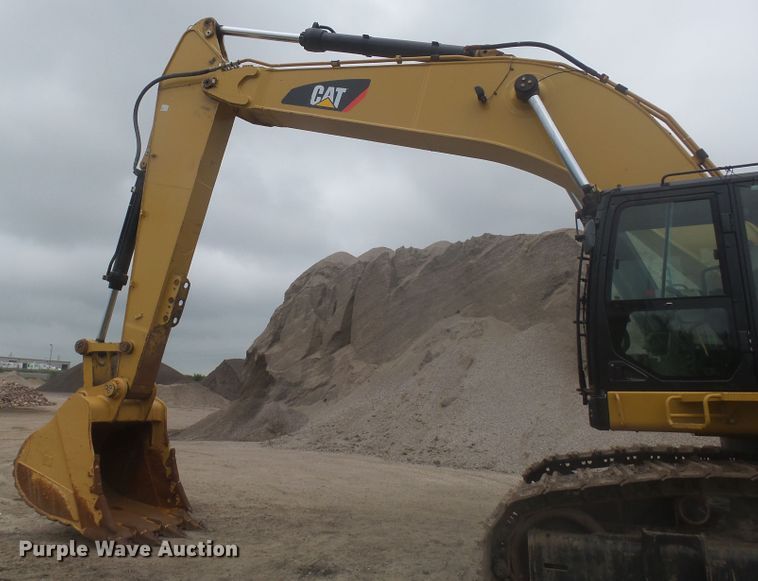image for item EF9633 2014 Caterpillar 374F L  excavator