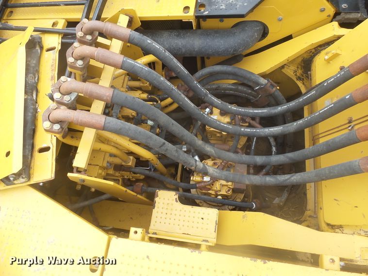 image for item EF9633 2014 Caterpillar 374F L  excavator