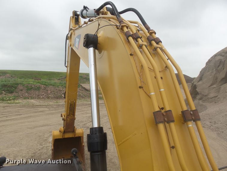 image for item EF9633 2014 Caterpillar 374F L  excavator