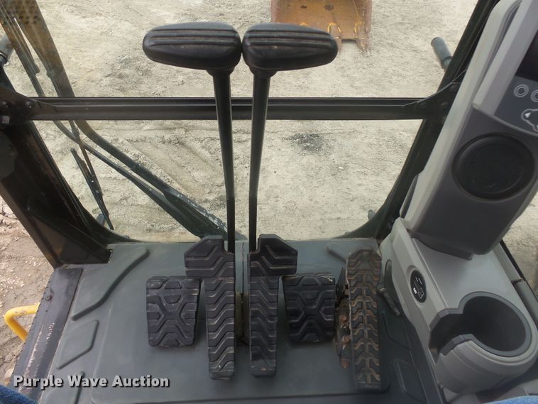 image for item EF9633 2014 Caterpillar 374F L  excavator