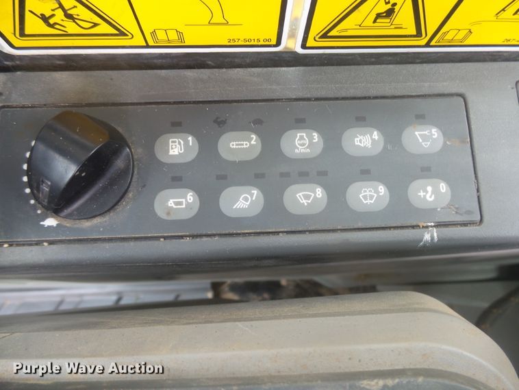 image for item EF9633 2014 Caterpillar 374F L  excavator