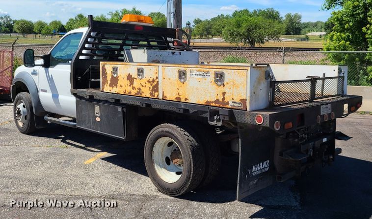 image for item EL9890 2005 Ford F450 Super Duty  flatbed truck