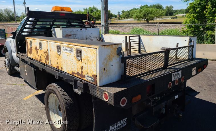 image for item EL9890 2005 Ford F450 Super Duty  flatbed truck