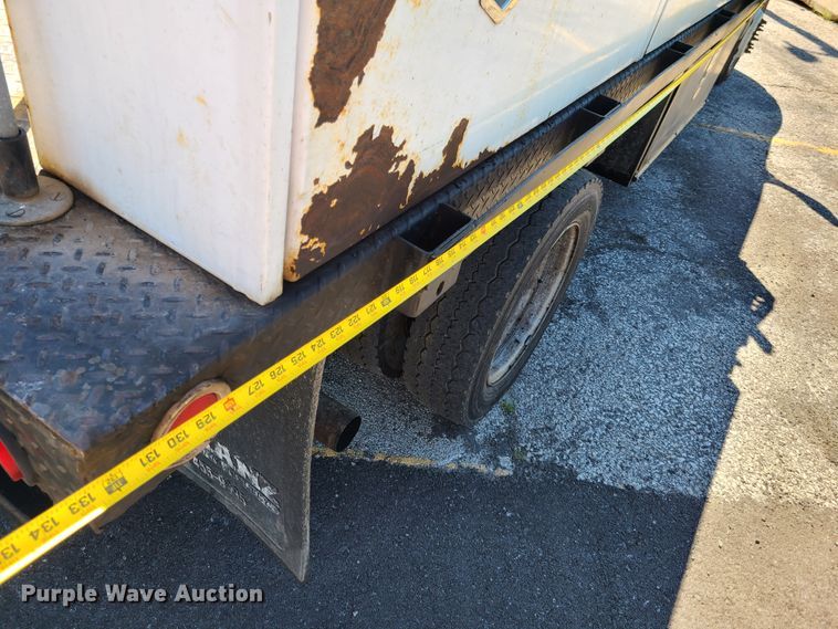 image for item EL9890 2005 Ford F450 Super Duty  flatbed truck