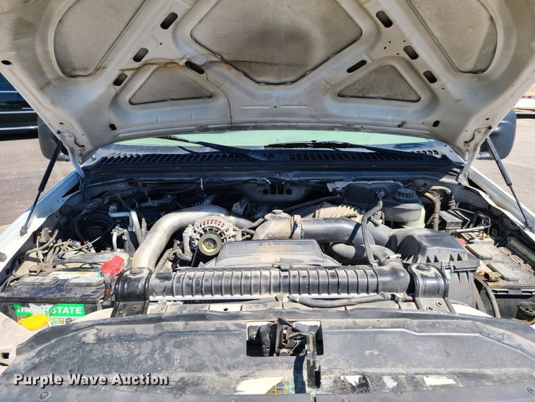 image for item EL9890 2005 Ford F450 Super Duty  flatbed truck